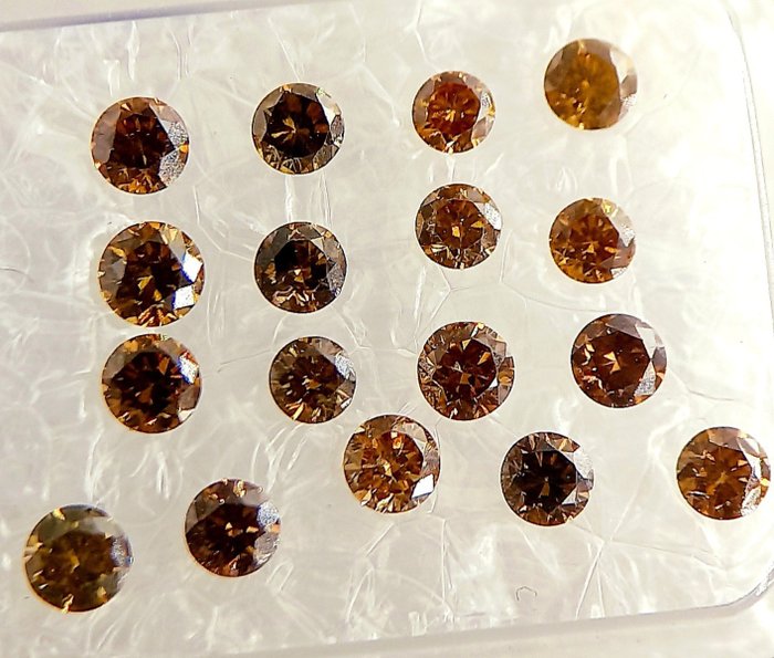 17 pcs Diamanten - 0.87 ct - Briljant - fancy oranjeachtig bruin - SI2, VS1, No reserve!