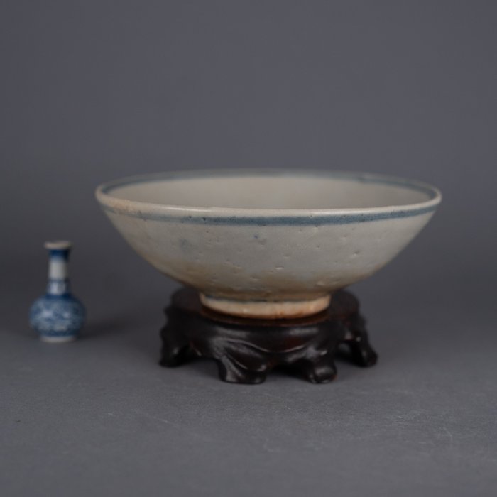 碗 - Underglaze Circles Ming Dynasty Bowl - 16th Century - 瓷器