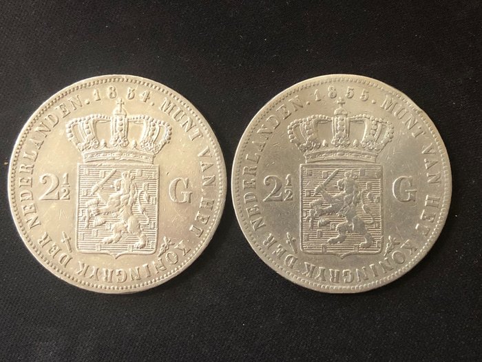 荷兰. Willem III (1849-1890). 2 1/2 Gulden 1854/1855 (2 stuks)  (没有保留价)