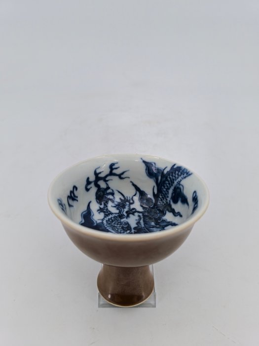 Taça Caule Chinês - Porcelana - China - século 20