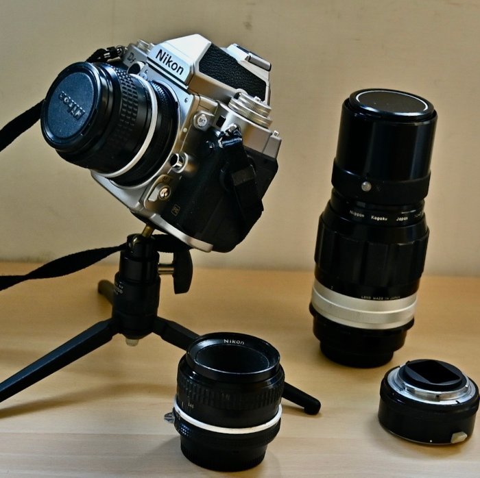 Nikon Df + Nikkor 2/50mm Ai + 3,5/28 Ai + 4/200mm | Appareil photo reflex numérique (DSLR)