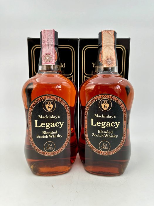 Mackinlay's 12 years old - Legacy  - b. década de 1970 - 75cl - 2 garrafas