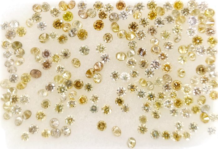 196 pcs Diamantes - 1.00 ct - Redondo - *no reserve* Light, Fancy Light & Fancy Mix Color* Diamonds - VS2-SI3