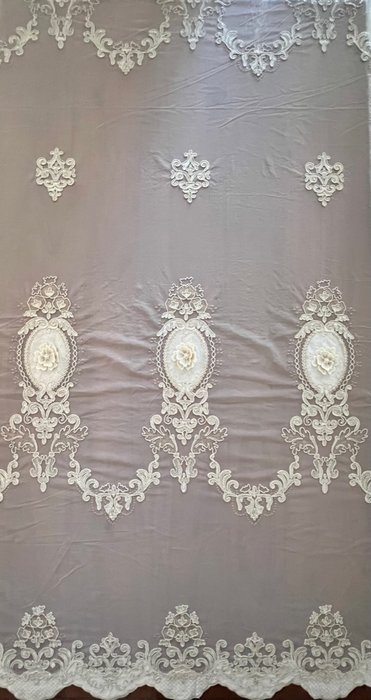 完全手工刺繡的獨家薄紗布料 - 紡織品 - 402 cm - 300 cm