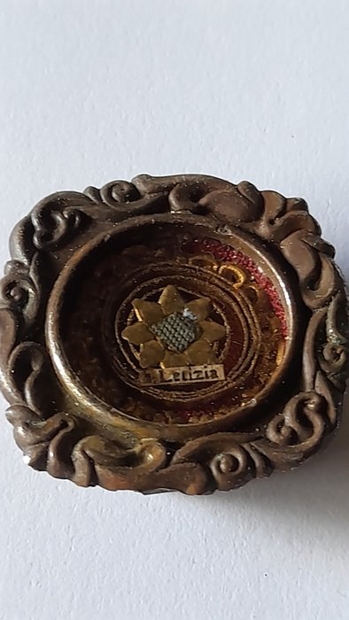 遗迹 - 合金, 玻璃, 纸, 纺织品, 镀金 - 1850-1900