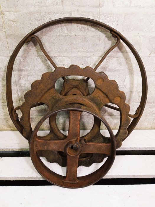 Industrielt utstyr - Vintage industrielle maskinhjul - Tyskland
