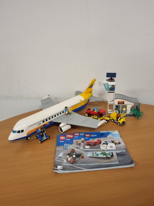 Lego - Cidade - 60262 - Passenger Airplane - 2010-2020