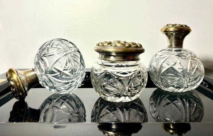 English vinity toilet bottles and box - Flacon parfum (3) - Cristal