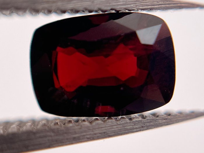 1 pcs Rot Spinell - 2.24 ct
