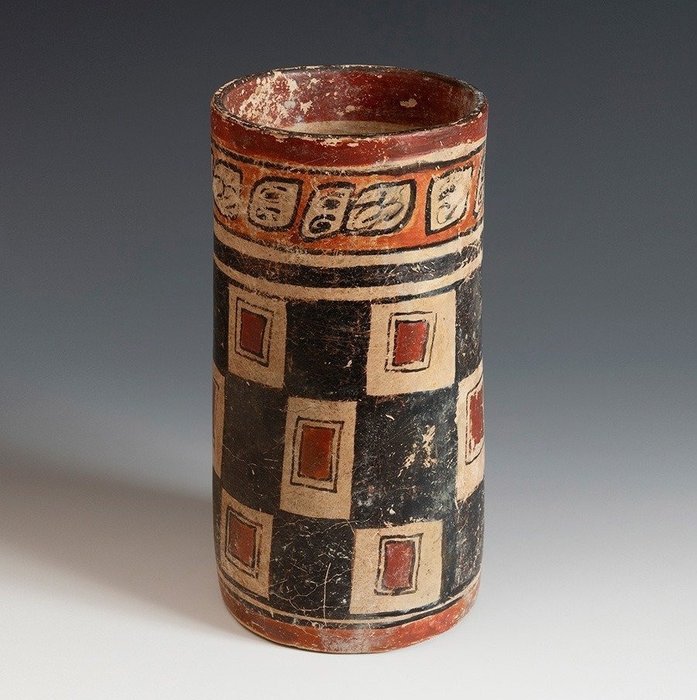 瑪雅人 陶瓷 具有 TL 分析功能的瑪雅彩色容器，西元 550-950 年 - 19.7 cm