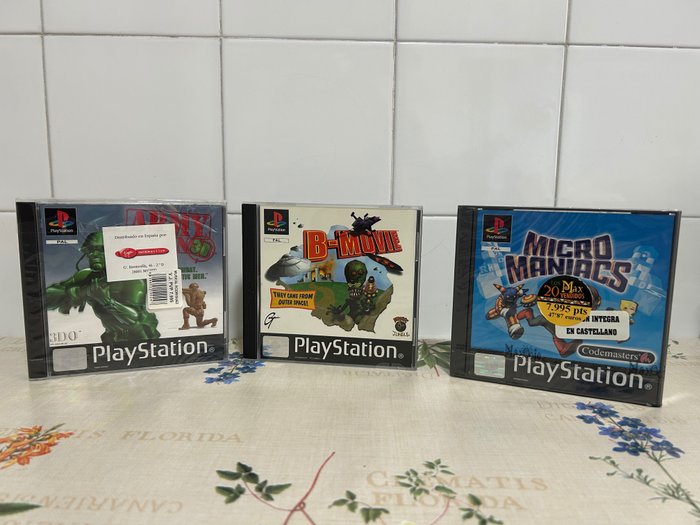 Sony - Playstation 1 (PS1) - 2 sealed, 1 new but not sealed - Video game (3) - In original sealed box