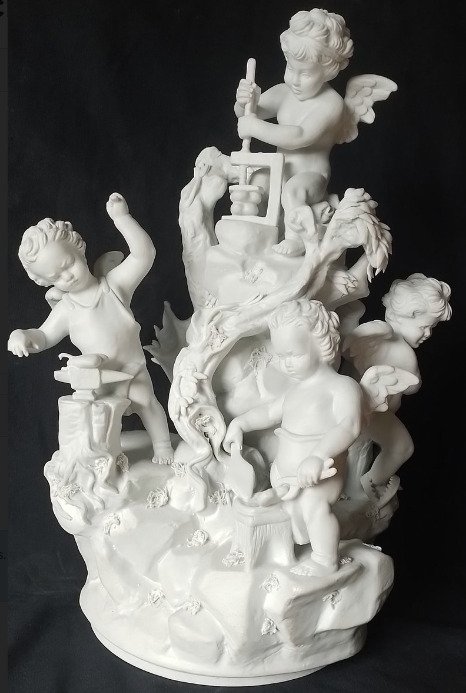 雕塑, Amorini a lavoro - 40 cm - 陶瓷 - 1900