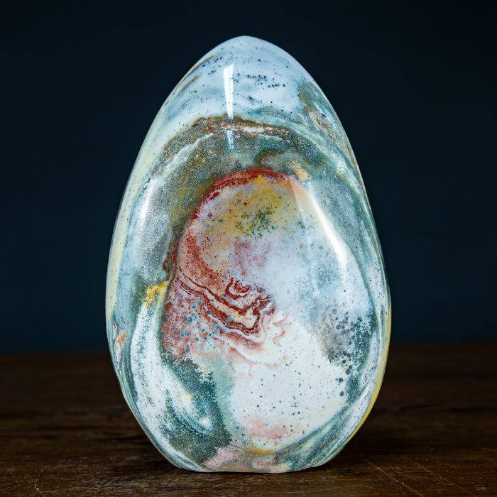 Natural Very Artistic Agate Skulpture- 1284.59 g