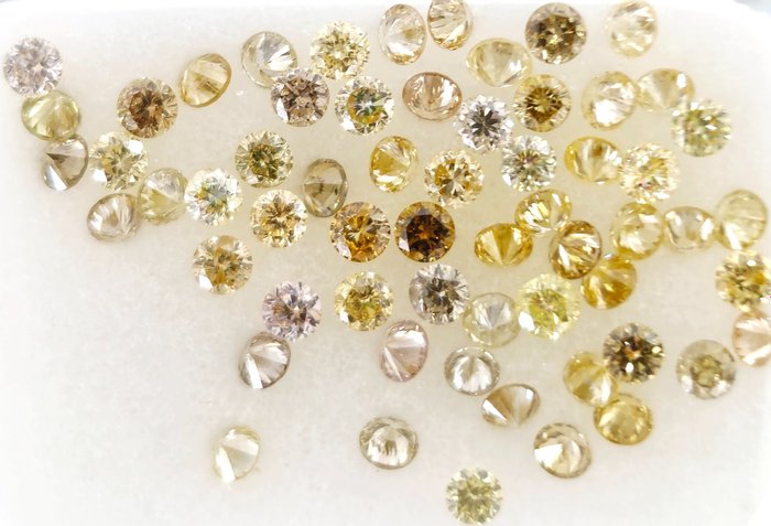 61 pcs Diamanten - 1.02 ct - Rund - *no reserve* Light, Fancy Light & Fancy Mix Color* Diamonds - VS1-I1