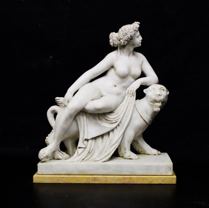 Dal modello di Johann Heinrich von Dannecker - 雕刻, Arianna sulla pantera - 23 cm - 大理石