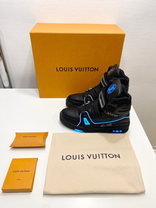 Louis Vuitton - Magas szárú edzőcipő - Méret: UK 8