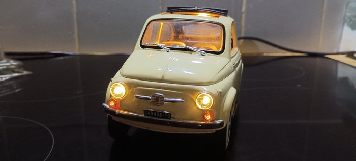 Solido 1:16 - Coupé miniature - Fiat 500 - A leds