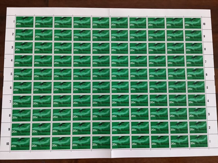 Pays-Bas 1968/1969 - Divers timbres avec erreurs de planche en feuilles complètes - NVPH 910, 929, 930, 932. 934 en 935