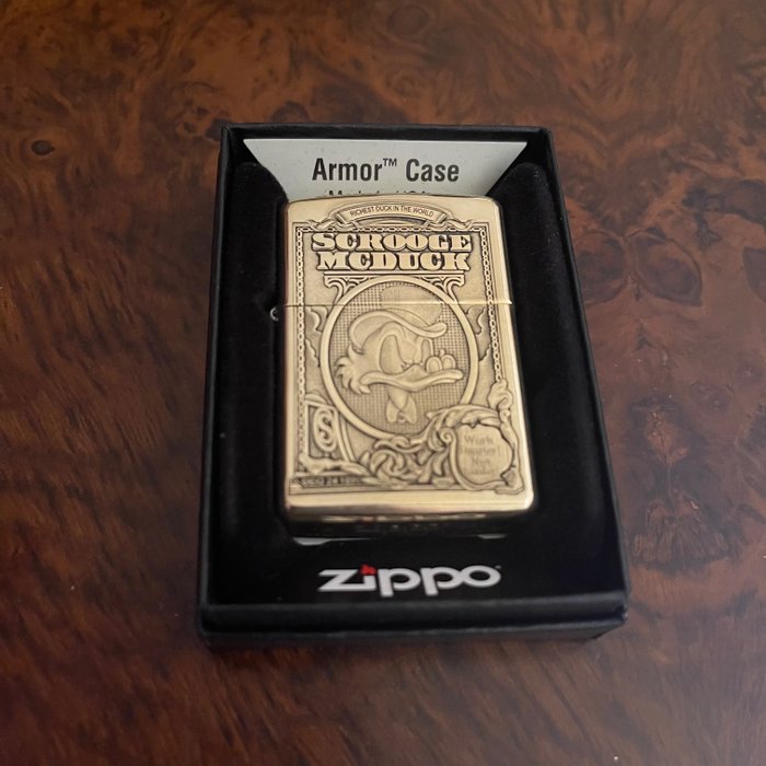 Zippo - Encendedor Zippo Scrooge McDuck - 袖珍打火機 - 鋼（不銹鋼）, 黃銅, 黃銅