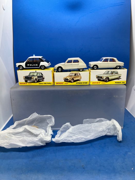 Dinky Toys 1:43 - Voiture miniature - Peugeot 204, Simca 1100 Police, Citroën Dyane - made in Spain