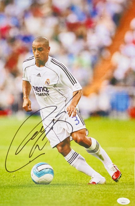 Real Madrid - Voetbal - Roberto Carlos - Signed Poster 28 X 43 cm - Voetbal