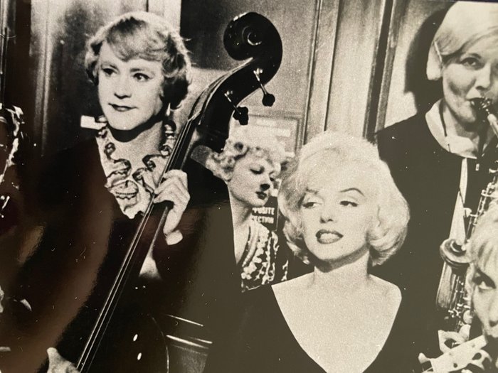 Marilyn Monroe - Marilyn Monroe with Jack Lemmon and Tony Curtis in Some Like It Hot (1959), for which she won a