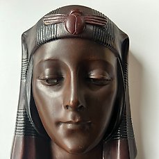 R, SCALI – sculptuur, Grand visage de femme Egyptienne Art Deco en plâtre, signé – 28 cm – Gips – 1930