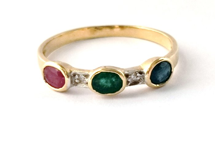 No Reserve Price - Ring - 18 kt. Yellow gold, Rubies, emeralds and sapphires. 18kt Diamond 
