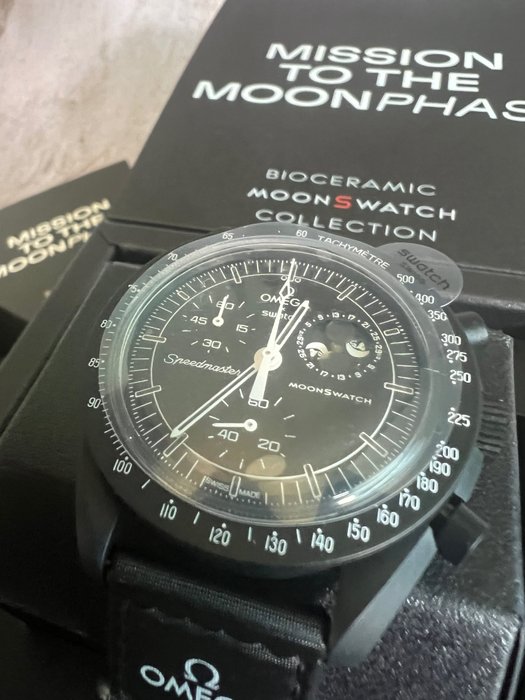 Swatch - MoonSwatch. Mission to the MoonPhase (Black) - 没有保留价 - 中性 - 2011至现在