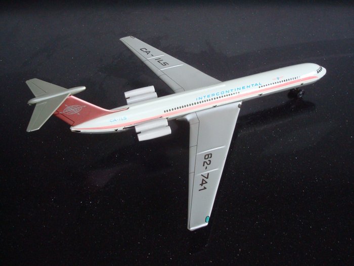 MS VebIntercontinental  - Toy airplane Ilyushin IL 62 CA - ILS 62 -741 - 1970-1980 - GDR-East Germany