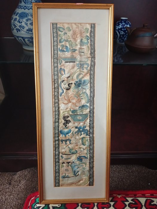十九世紀裱框中國絲綢袖帶，取自女士便服絲綢長袍 - 絲 - 中國 - 清朝（1644-1911）