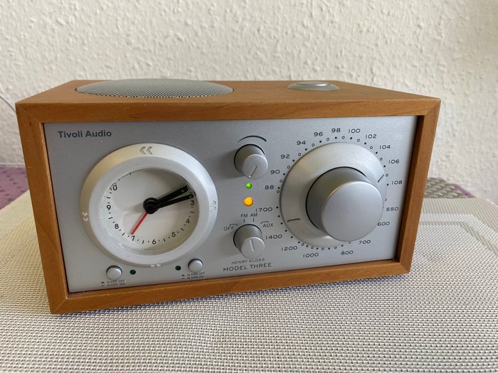 Tivoli Audio by Henry Kloss & Tom DeVesto - Model Three - Transistor radio