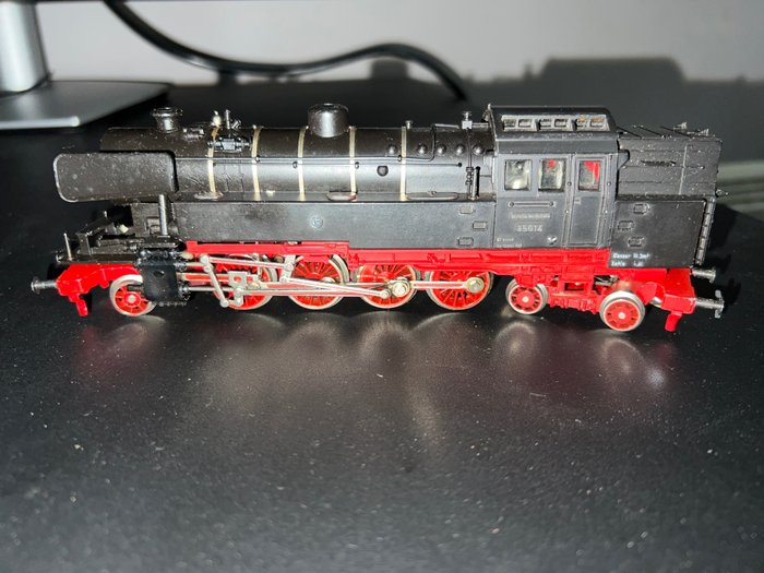 Fleischmann H0 - 1324 - 蒸汽火車 (2) - BR 65 - DB
