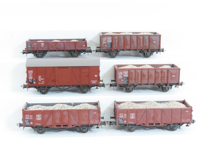 Roco H0 - 4305/4307/4311/4314 - Modeltog godsvogn (6) - 4 Høj kassevogn med gruslæs og 1 lukket godsvogn - DB