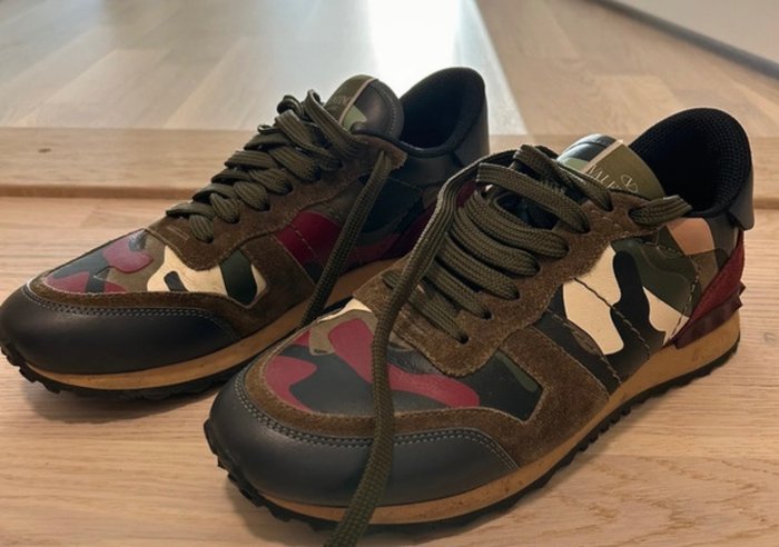 Valentino - Sneakers - Size: Shoes / EU 39.5