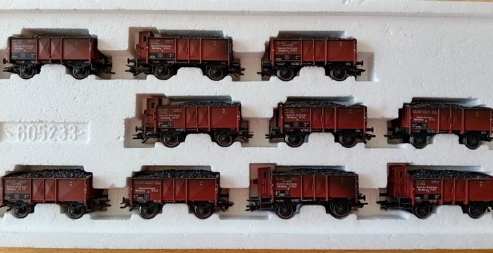 Märklin H0 - 46045 - Modellbahn-Güterwagenset (1) - Set mit 10 einzeln nummerierten Kohlenwagen, Epoche 2 - DRG