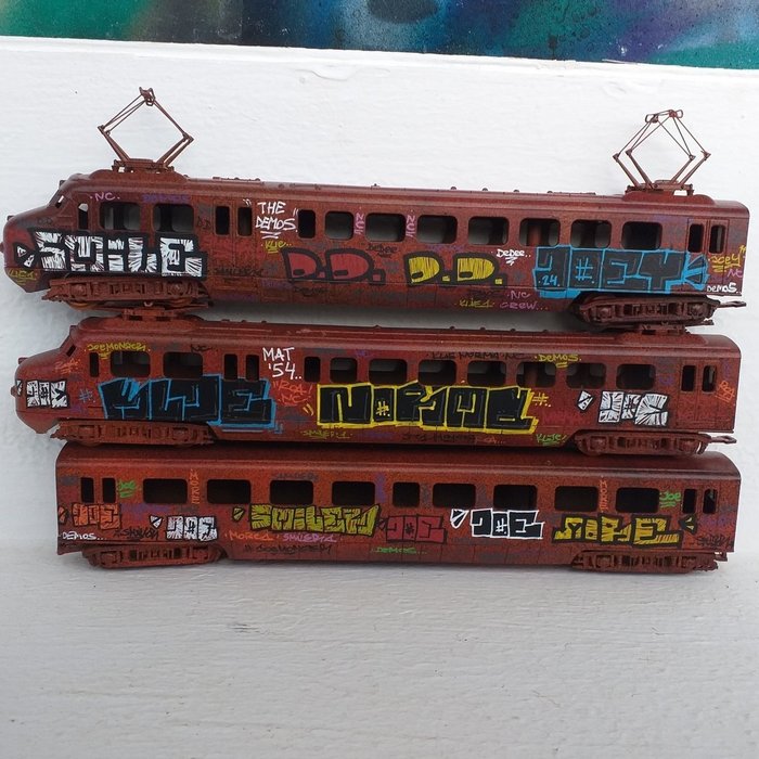 Lima H0 - 109709 - Μονάδα τρένου (1) - Dummy Mat '54 "Hondekop" φτιαγμένο για να δείχνει σκουριασμένο και καλυμμένο με μινιατούρα γκράφιτι - NS