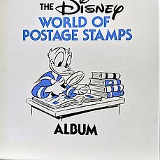 Wereld  – Leuke verzameling in 2 albums meest postfrisse Disney blokken en zegels.
