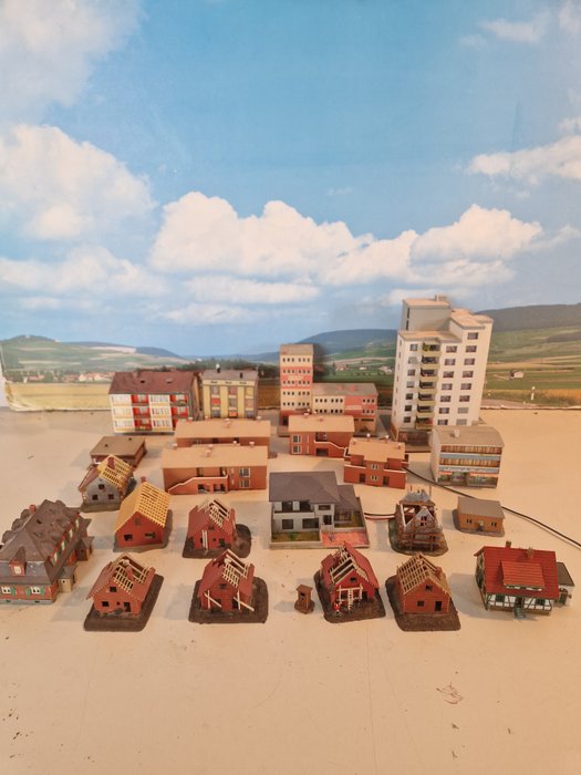 Faller N - 模型火車風景 (22) - 公寓、在建房屋其他