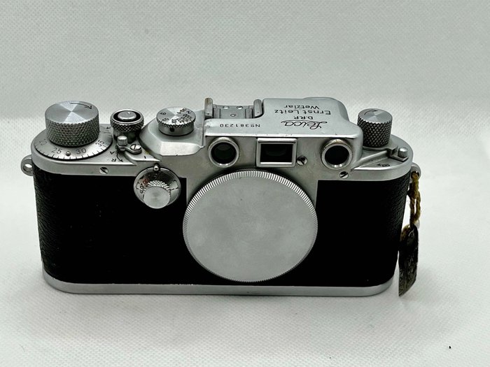 Leica IIIc (with Belgian customs/tax seal) Cámara telémetro  (Sin Precio de Reserva)