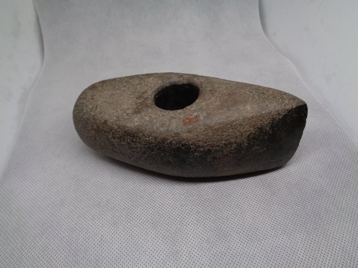 Neolitisk basalt krigshammer Stridsøkse - 14 cm