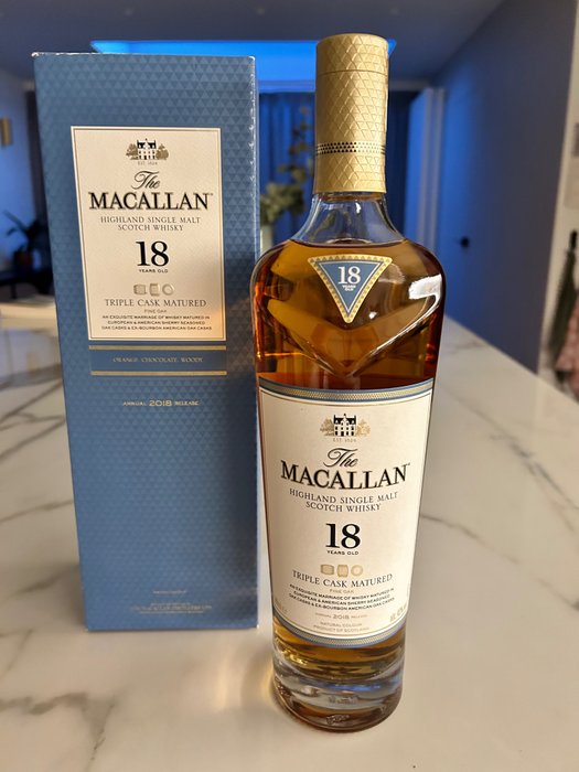 Macallan 18 years old - Triple Cask Matured Fine Oak 2018 Release - Original bottling  - 700 ml