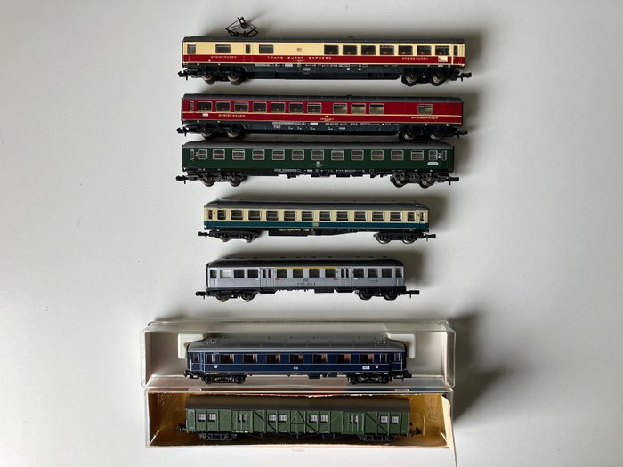 Fleischmann, Minitrix, Trix, Arnold N - Carruagem de passageiros de modelismo ferroviário (7) - carruagens diferentes - DB