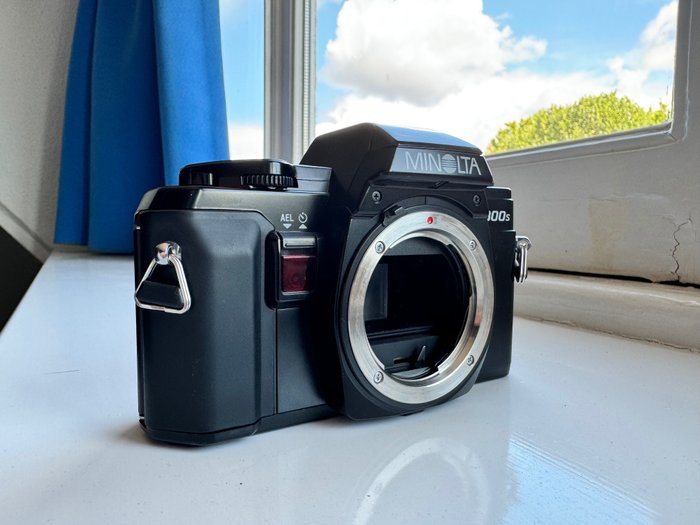 Minolta X300s Analoginen kamera