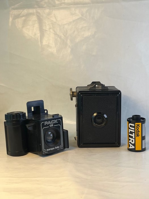 europa foto / miniature box Pack 126 / kleine box camera Kleinstbildkamera