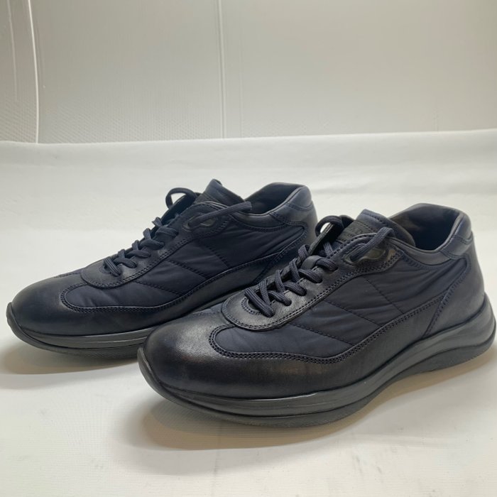 Prada - 運動鞋 - 尺寸: Shoes / EU 41, UK 7