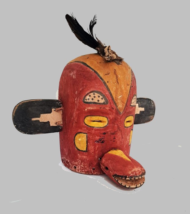 Máscara en estilo Hopi  (Sin Precio de Reserva)