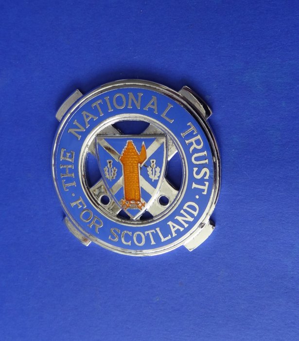 蘇格蘭搪瓷汽車徽章 +/- 1955 年 The National Trust - n.v.t. - 1955