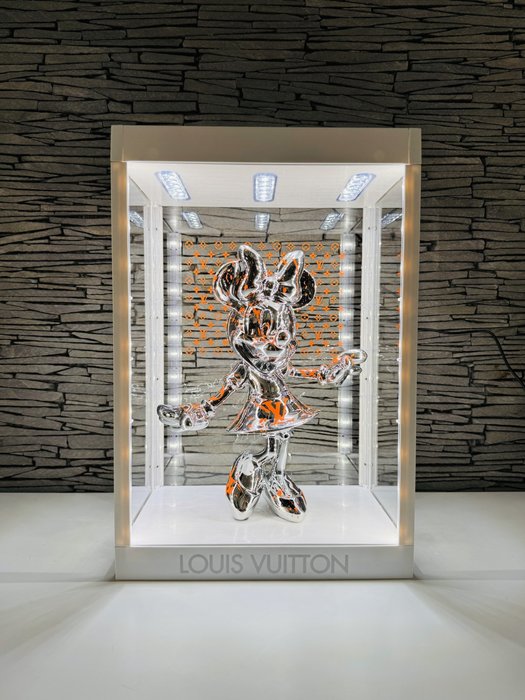 L.M ARTS - Led show case Figurine Minnie Louis Vuitton