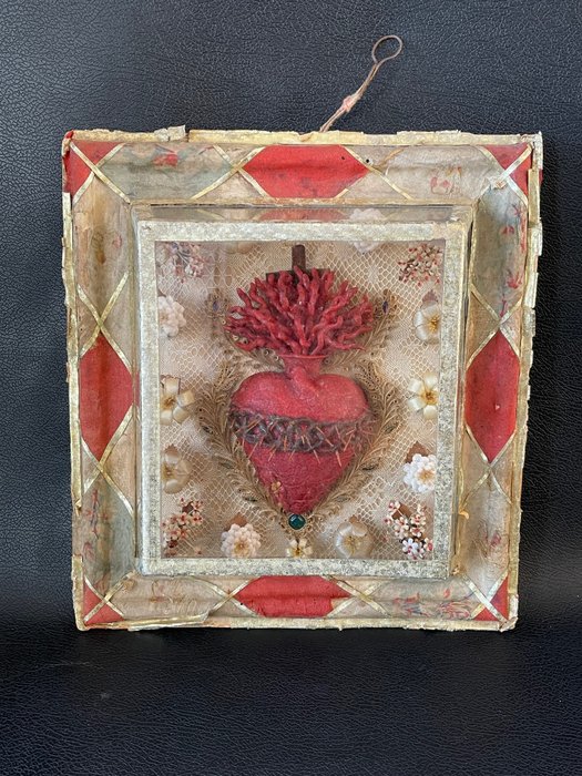 Reliquary box - Wax, Paperrolls - 1850-1900 